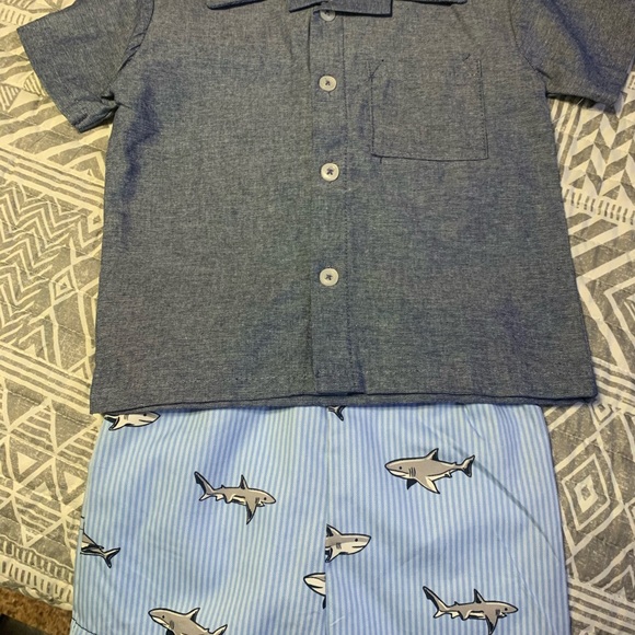 Short set - Picture 2 of 2